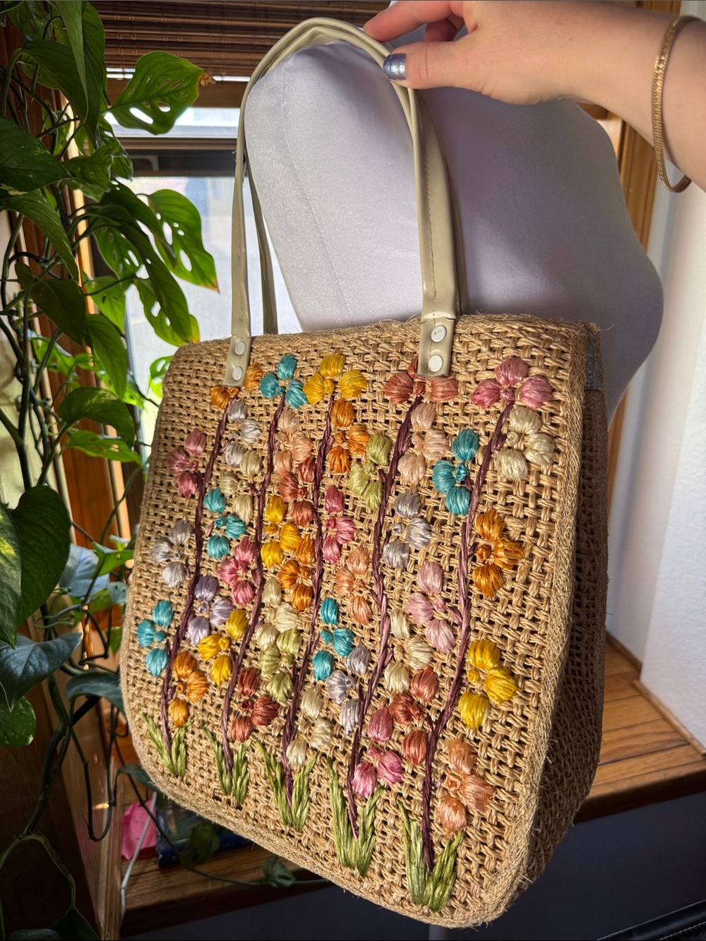 VTG Handmade 60s Raffia Straw Tote Embroidered Bag Floral Summer Travel Beach